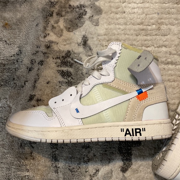 Offwhite Jordan 1 GS 5y - Picture 3 of 3